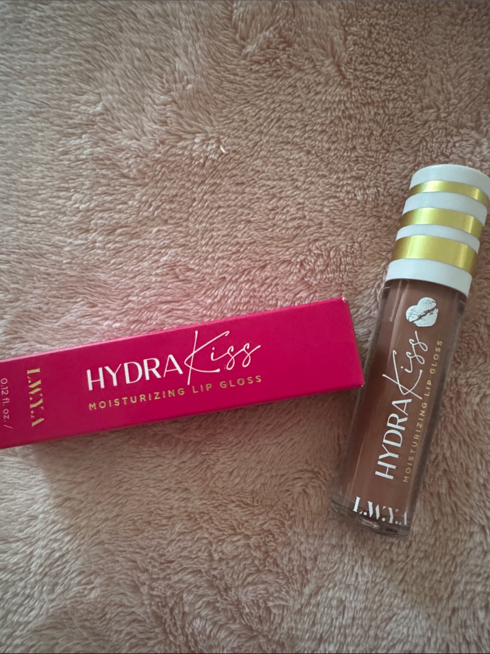 LWYA Moisturizing Lip Gloss - Smokey Rose